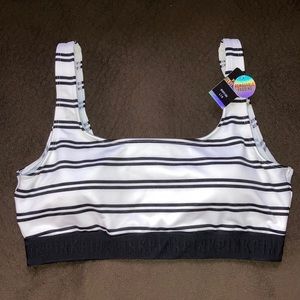 NWT VS Striped Sports Bra❣️